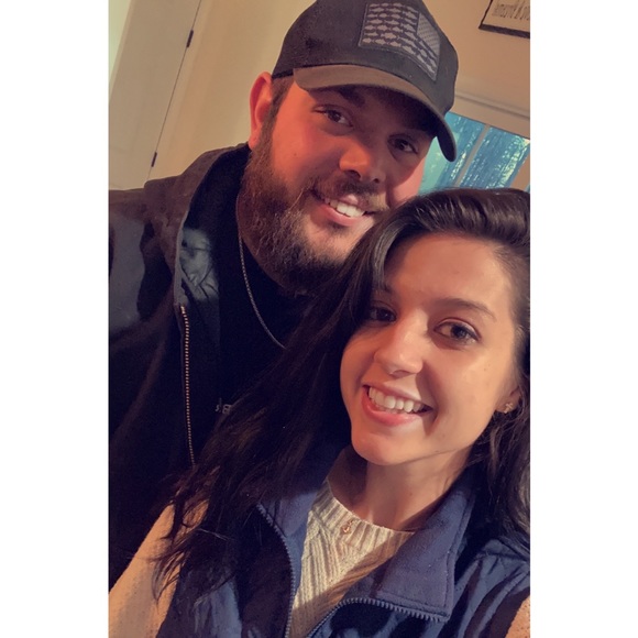 Profile Picture of Ashley Kines (@akines213) on Poshmark