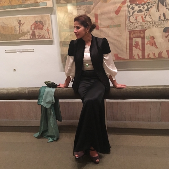 Profile Picture of Mahnaz Yousefzadeh (@mahnaz16) on Poshmark