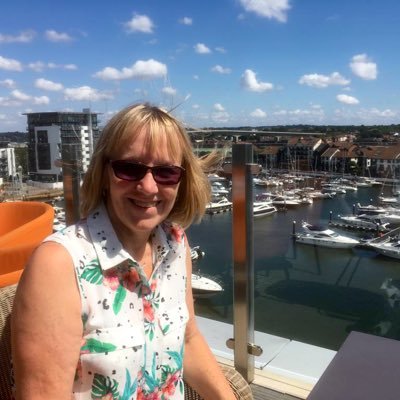 Profile Picture of Jan Kemp (@janet29) on Twitter