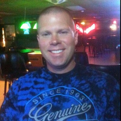 Profile Picture of Steve Tharp (@stharp214) on Twitter