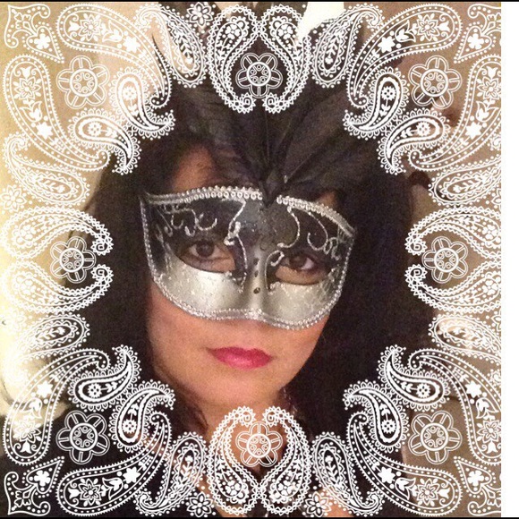Profile Picture of Marisol Dejesus (@soley1967) on Poshmark