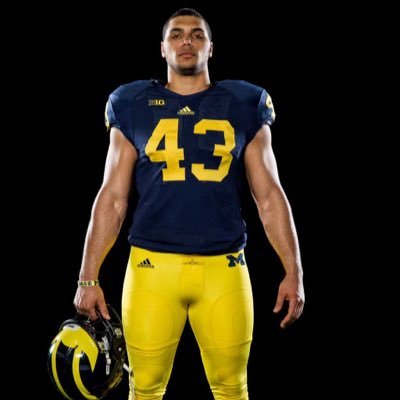 Profile Picture of Chris Wormley (@WormleyFanPage_) on Twitter