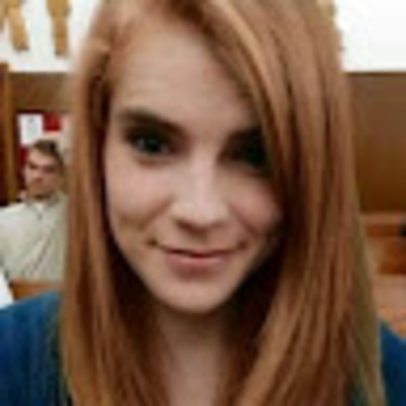 Profile Picture of Cassandra Everett (@caseve) on Poshmark