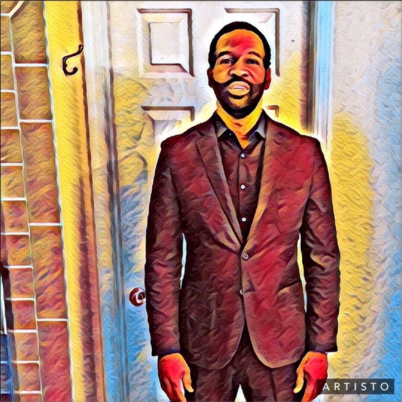 Profile Picture of Keith Frizzell (@kfrizzell38) on Poshmark