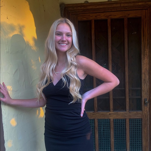 Profile Picture of Payton Kaikkonen (@paykaikkonen) on Poshmark