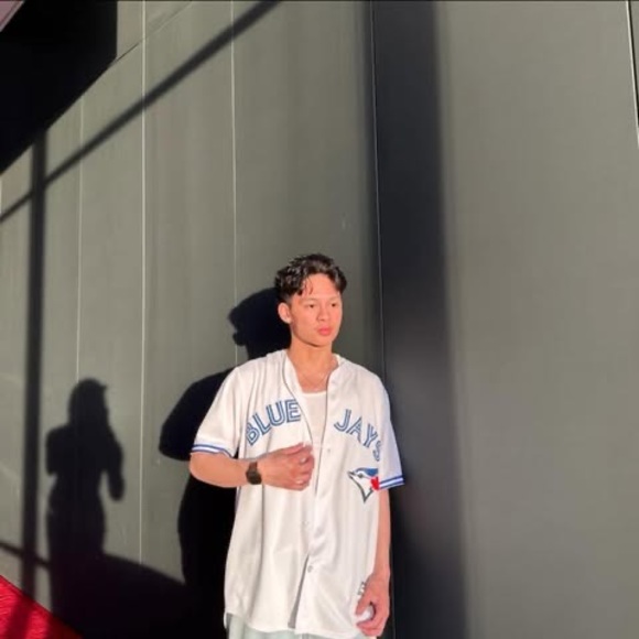 Profile Picture of Paul Pablo (@paul_pablo29) on Poshmark