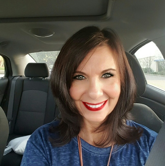 Profile Picture of Syble King (@sybking) on Poshmark