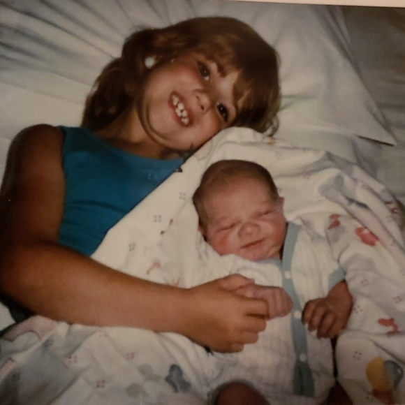 Profile Picture of Kimber Kyle (@kimber8101) on Poshmark