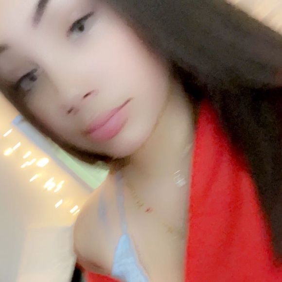 Profile Picture of Maya Madrigal (@lollmaya806) on Poshmark