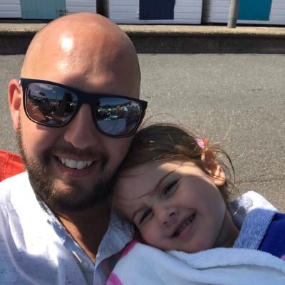 Profile Picture of Andrew McVeigh (@AndrewMcVeigh12) on Twitter