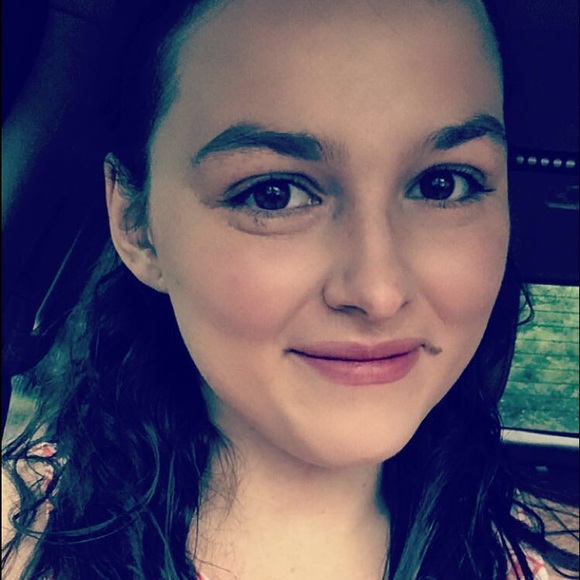 Profile Picture of Jessica Simms (@simmsjh) on Poshmark