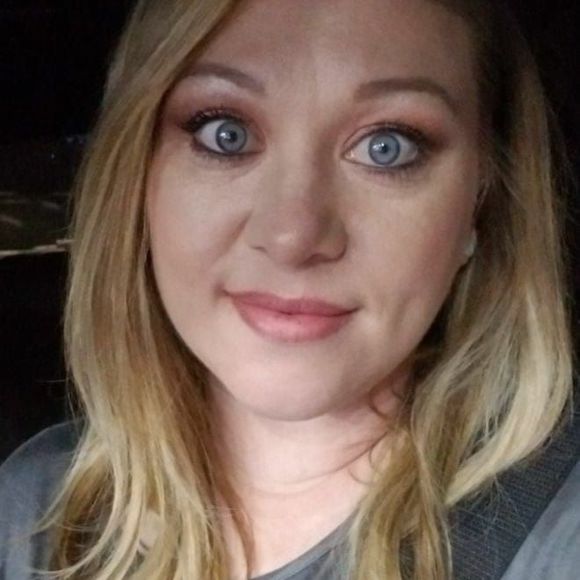 Profile Picture of Ashlee Pulliam (@apulliam85) on Poshmark