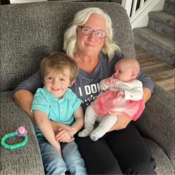 Profile Picture of Joanne Hergott (@joanne2204) on Poshmark