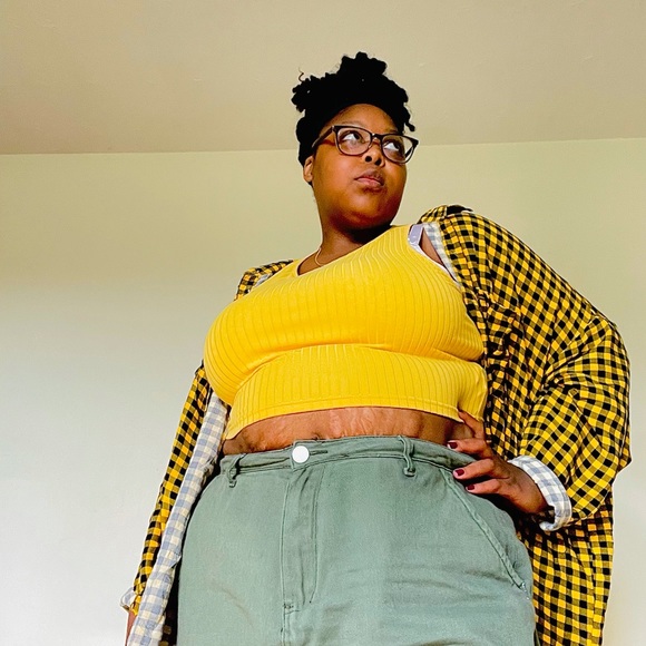 Profile Picture of Octavia Coleman (@foldnsold) on Poshmark