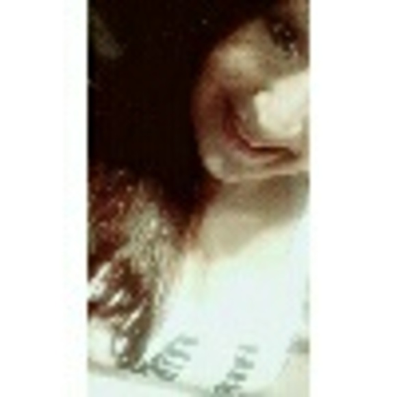 Profile Picture of Jessica Sass (@xosasssyxo) on Poshmark