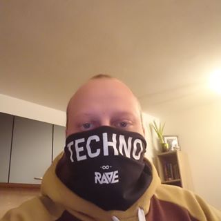 Profile Picture of Robert Hollnack (@glocknermusch) on Facebook