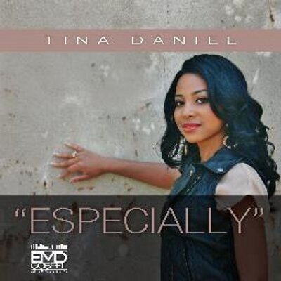 Profile Picture of Tina Daniell (@@iamTinaDaniel) on Twitter