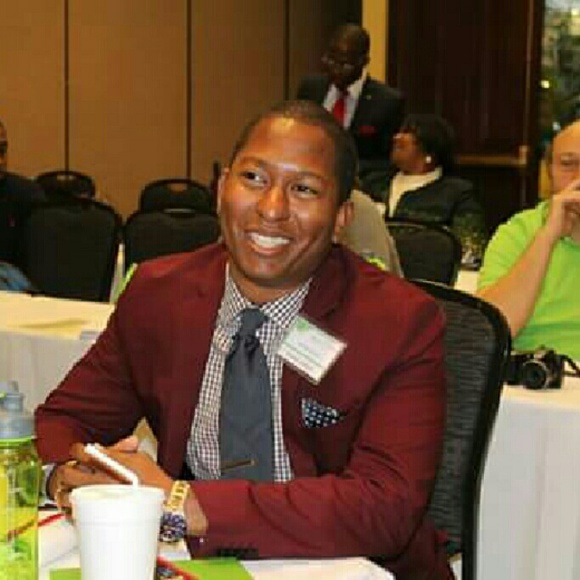 Profile Picture of Michael Jernigan (@1mikej) on Poshmark