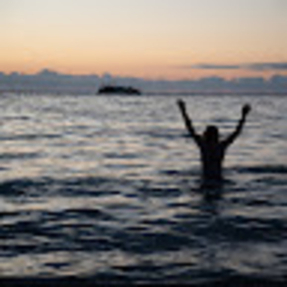 Profile Picture of Tessa Leinberger (@tessaleinber799) on Poshmark