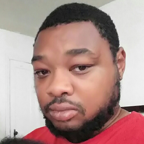 Profile Picture of Harold Murphy (@haroldmurphy86) on Poshmark