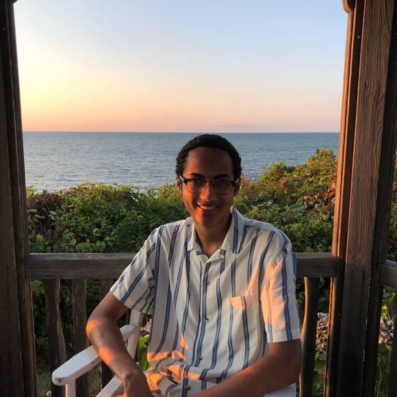 Profile Picture of Ysaac Zegeye (@ysaaczegeye) on Poshmark