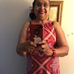 Profile Picture of Lynn Irby (@poetrywriter16) on Instagram