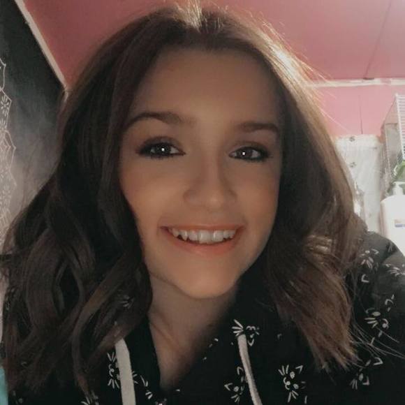 Profile Picture of Marcy Meyer (@marcymeyer345) on Poshmark