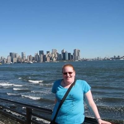 Profile Picture of Emma (@emmagiles98) on Twitter