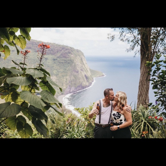 Profile Picture of Carlie Beardemphl (@carbear80) on Poshmark