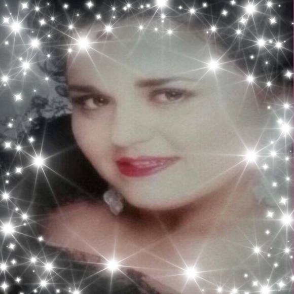 Rita Ruffaldi-misquitta - Poshmark Profile Picture of Rita Ruffaldi-misquitta (@ritaruffaldi833) on Poshmark