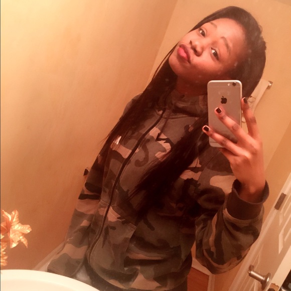 Profile Picture of Chyna Wilson (@chynawilson) on Poshmark