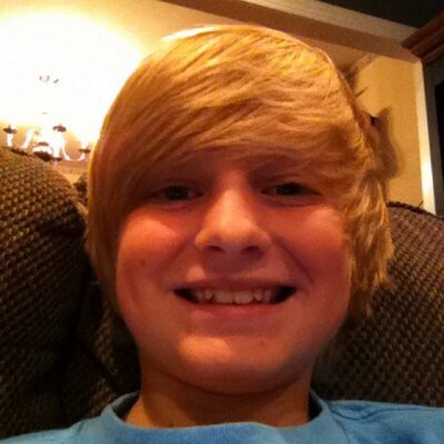 Profile Picture of Scott Warrington (@scottiscute) on Twitter