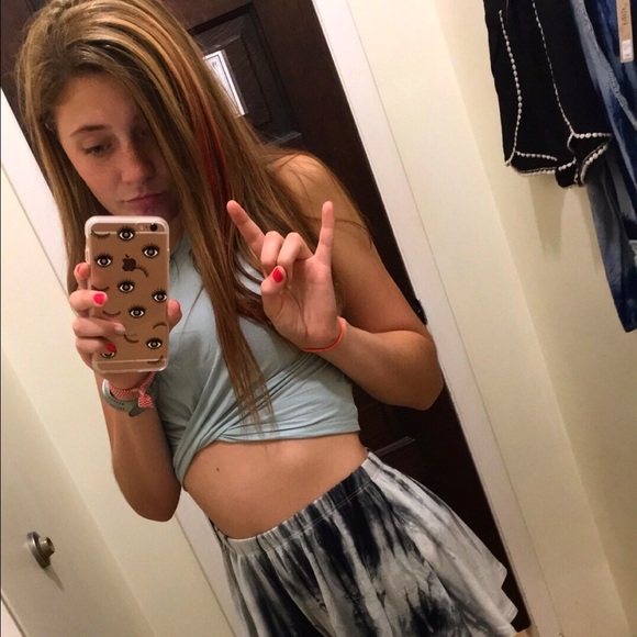 Profile Picture of Sammi Blanford (@sammiblanford) on Poshmark