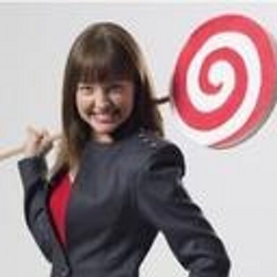 Profile Picture of Laura Masseyon Twitter
