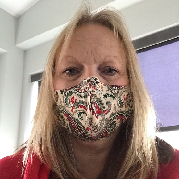 Profile Picture of Patti Alberts (@ezrider2005) on Poshmark