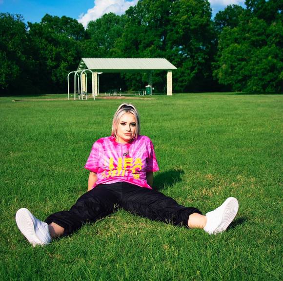 Profile Picture of Erin Ditman (@ditmanen) on Poshmark