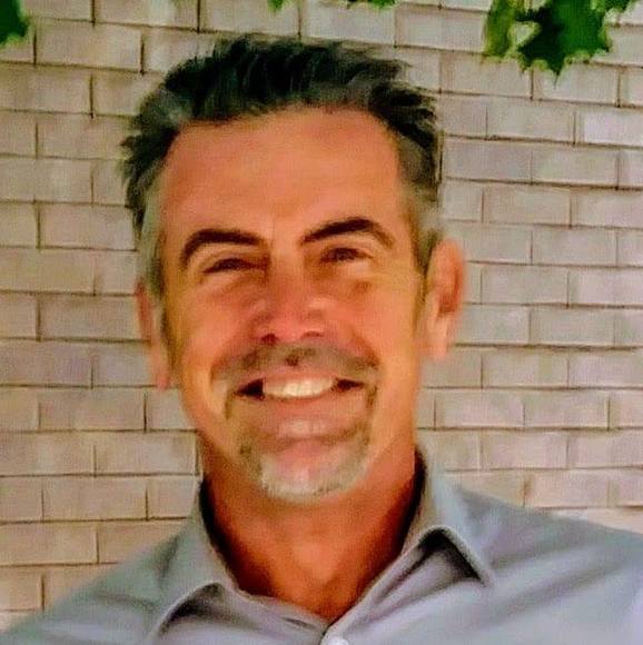 Profile Picture of Darrell duke Montross (@dmontross) on Poshmark