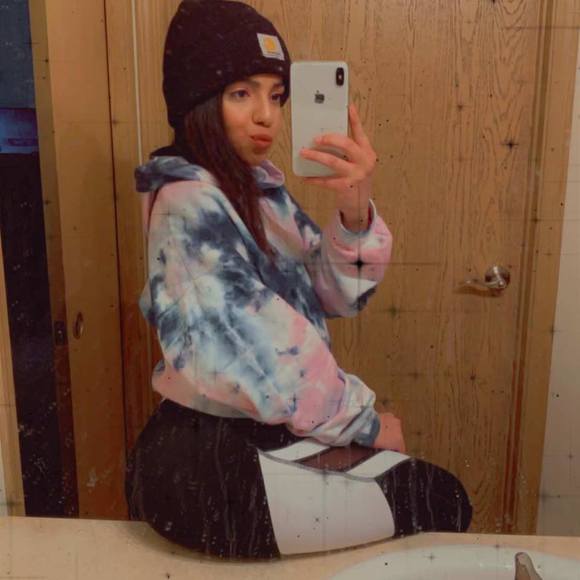 Profile Picture of Tiba Murad (@tibamurad) on Poshmark