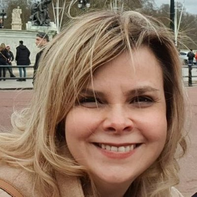 Profile Picture of Gillian Gunn (@GillianGunn2) on Twitter