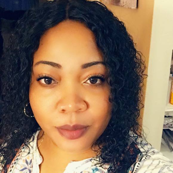 Profile Picture of Pimpim Watson (@pimpimwatson12) on Poshmark