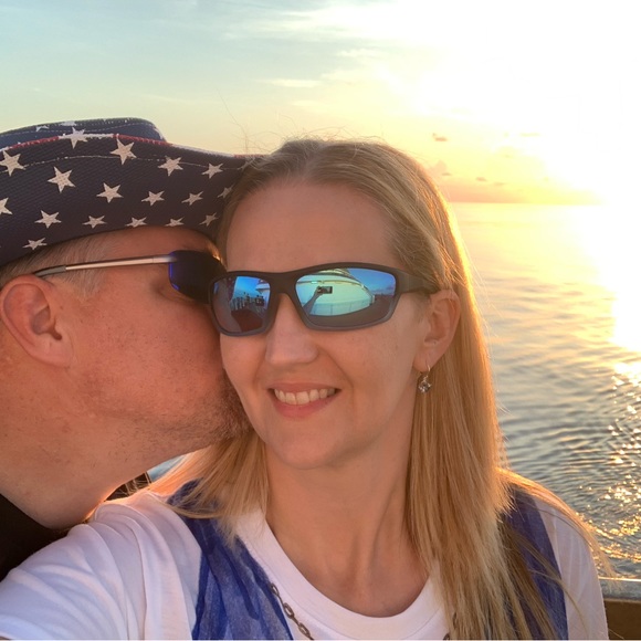 Profile Picture of Sandy Wade (@slw2783) on Poshmark