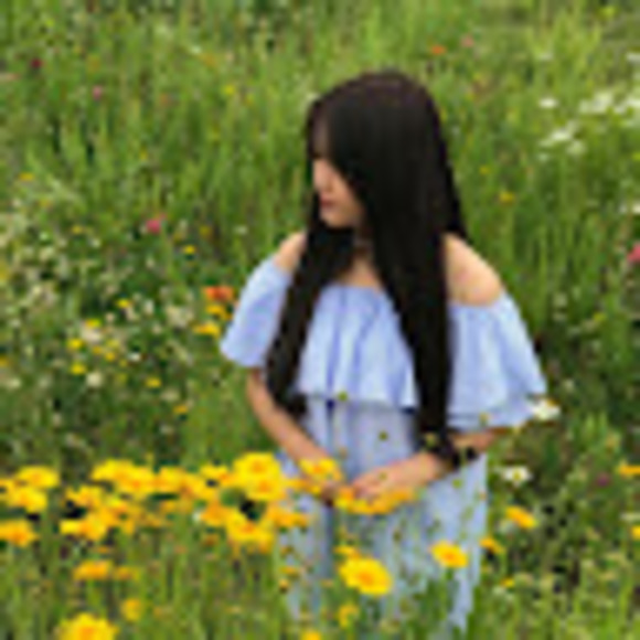 Profile Picture of Nancy Shen (@nancezs) on Poshmark