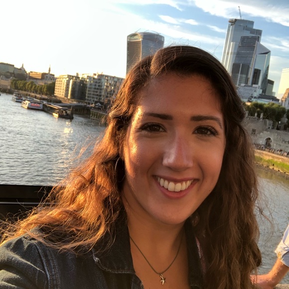 Profile Picture of Lauren Bleichert (@lbleichert) on Poshmark