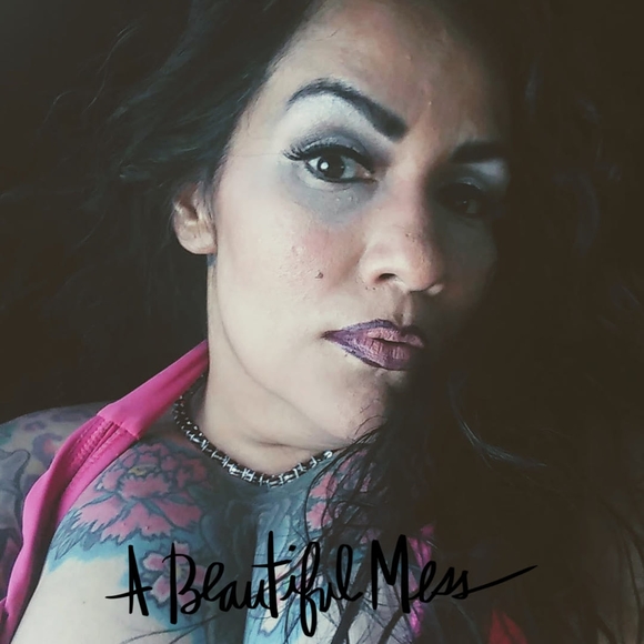 Profile Picture of Veronica Rodriguez (@ronirodz1978) on Poshmark