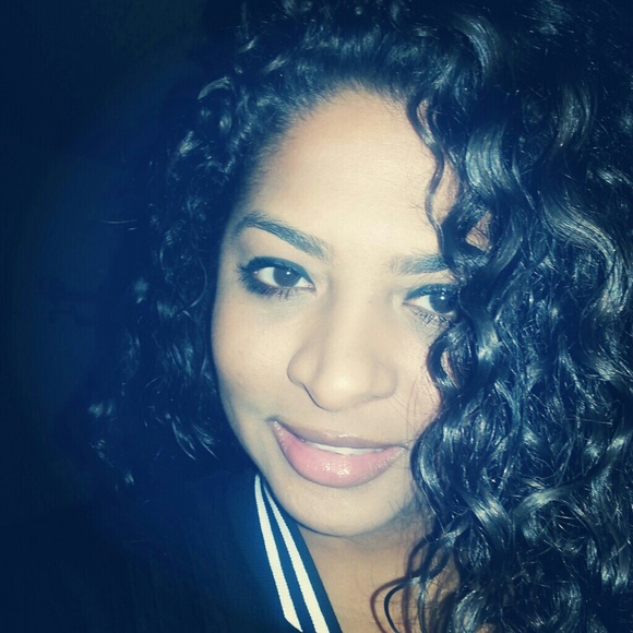 Profile Picture of Deanna Kilgore (@kil83) on Poshmark