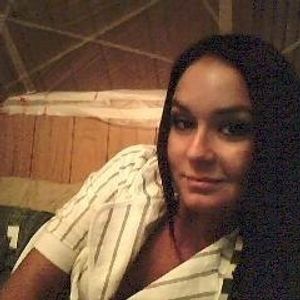 Profile Picture of Julianne Perry (@jewelzp) on Myspace