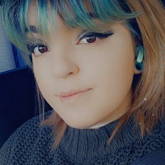 Profile Picture of Lexi Aucoin (@lexi_aucoin) on Poshmark