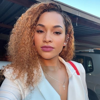 Profile Picture of Alyssa John (@Alyssa_auriel) on Twitter