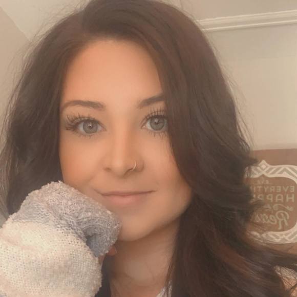 Profile Picture of Taylor Dannenberg (@taytayrae1) on Poshmark