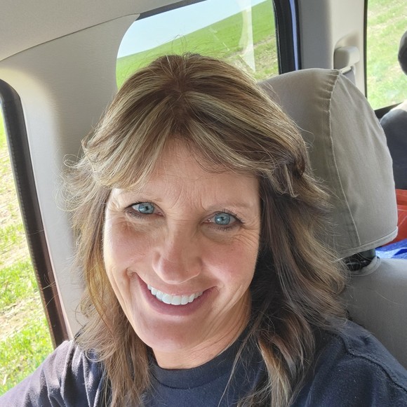 Profile Picture of Sheila Grudzinski (@smcintyre0524) on Poshmark
